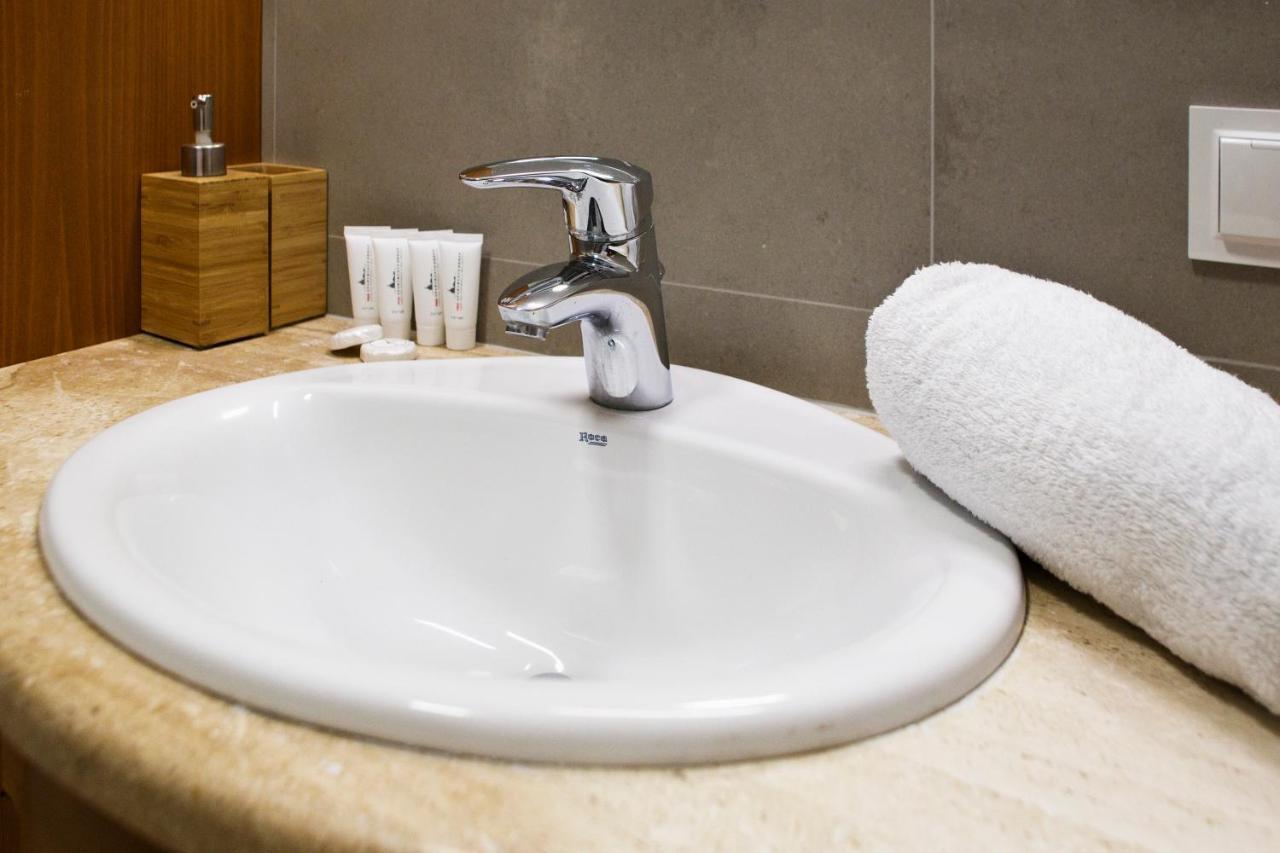 Cybernetyki 6B Serviced Accommodation Warsaw Luaran gambar